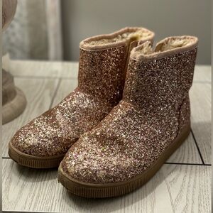 Glitter/sparkly short boots PINK